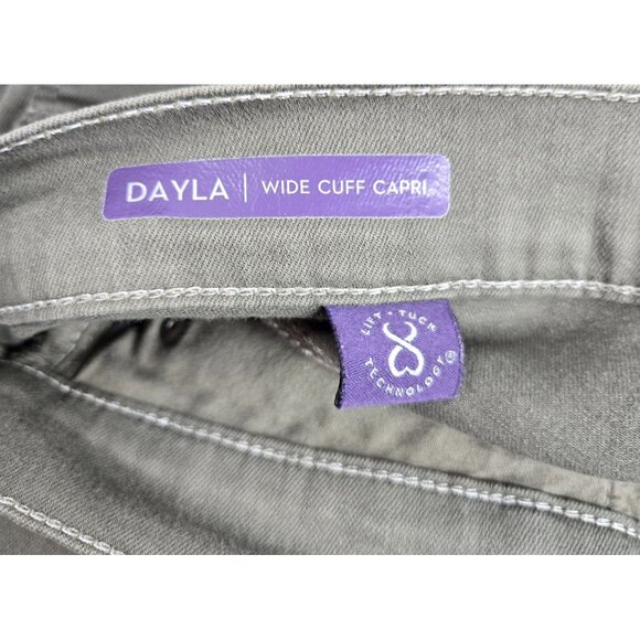 NYDJ Dayla Wide Cuff Capri Jeans Size 4 Olive Green Lift Tuck Technology Denim - Picture 4 of 10